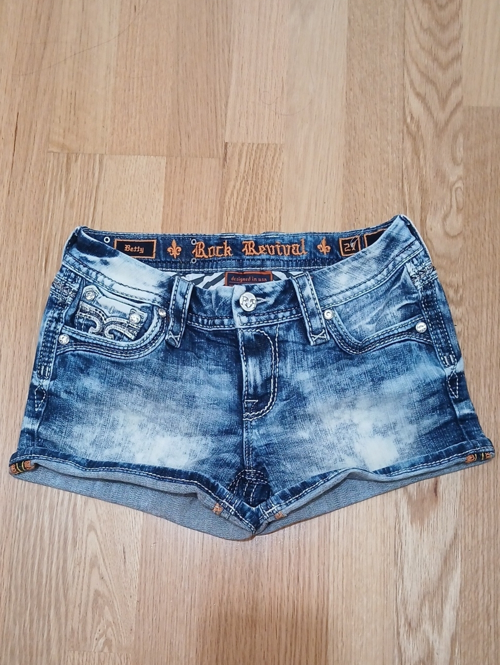 🇺🇸 4th of July Rock Revival Betty Stretched Cuffed Shorts Size 27  for Women